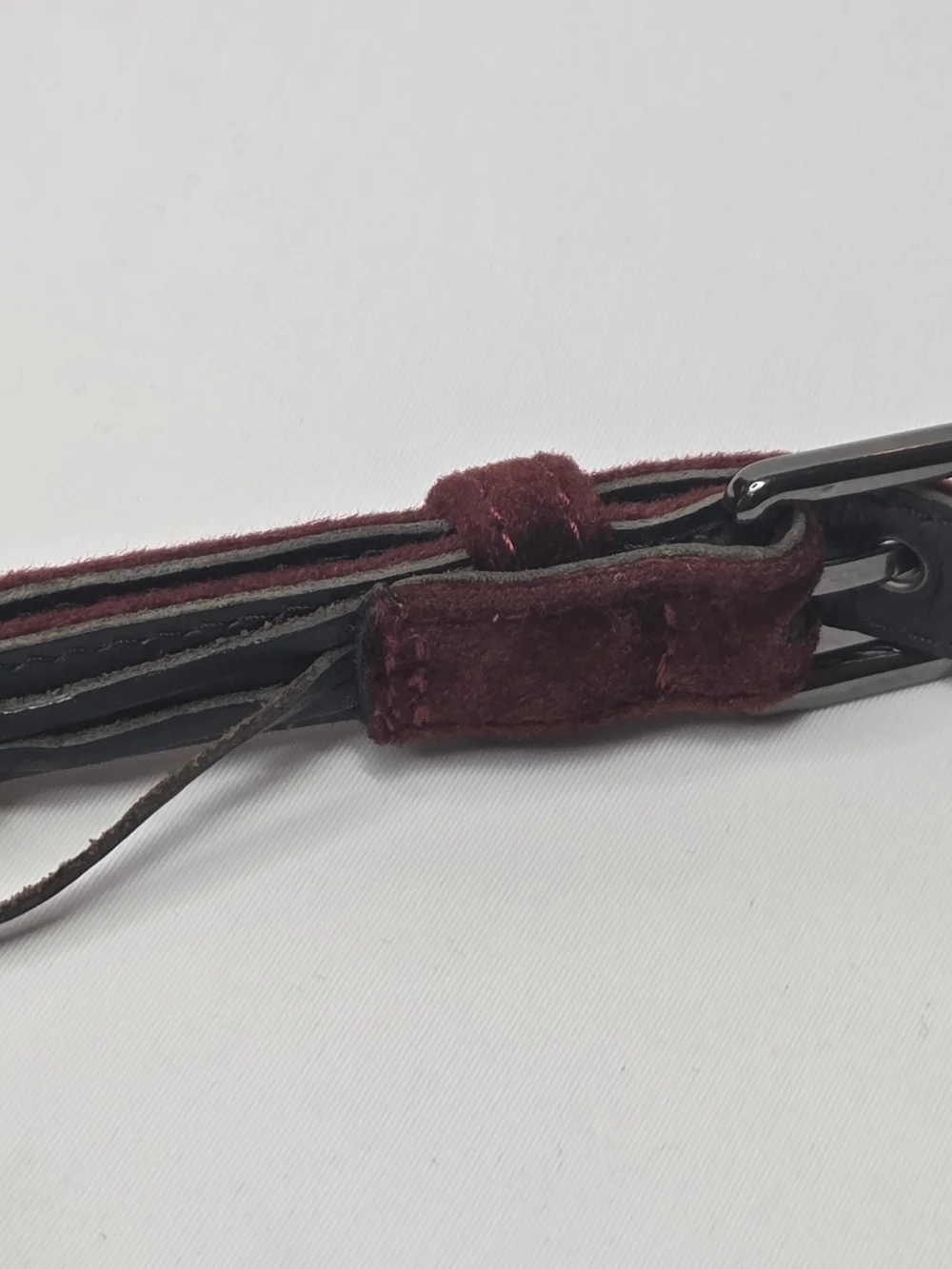MaxMara Womens Slim Burgubdy Suede Felt Belt Small (S) Adjustable Belt